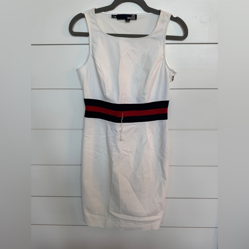 NWOT Love Moschino Tube Dress
Size 4